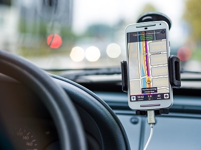 smart phone navigating in car